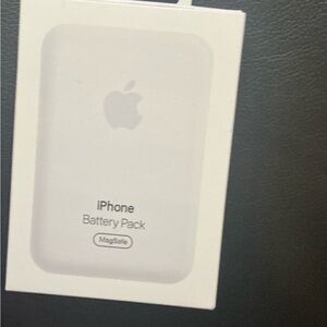 Apple MagSafe Battery Pack - White